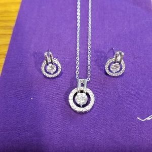 4.0 cttw AAA CZ's Necklace & Earrings NWOT